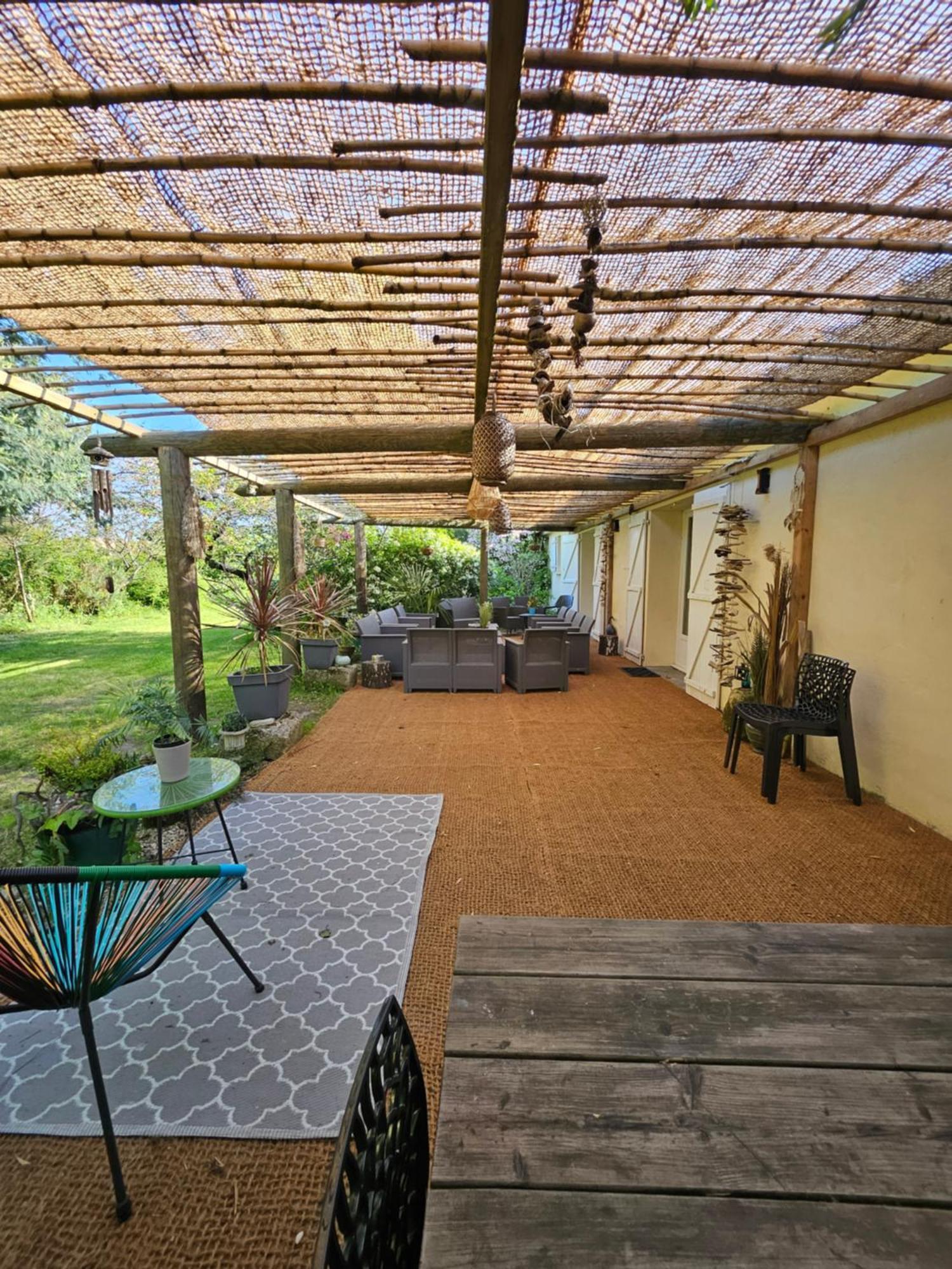 Le Manoir Lacustre Queyrac Bagian luar foto