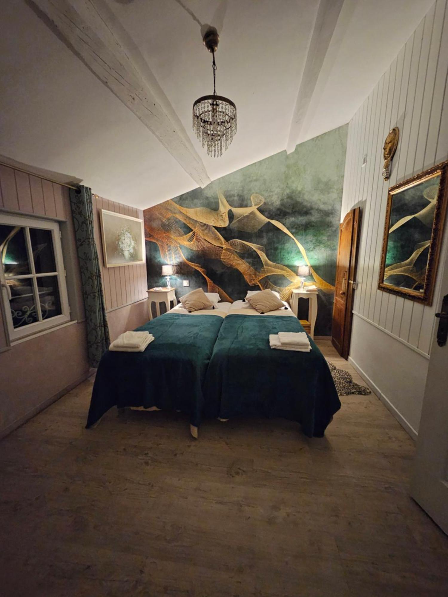Le Manoir Lacustre Queyrac Bagian luar foto