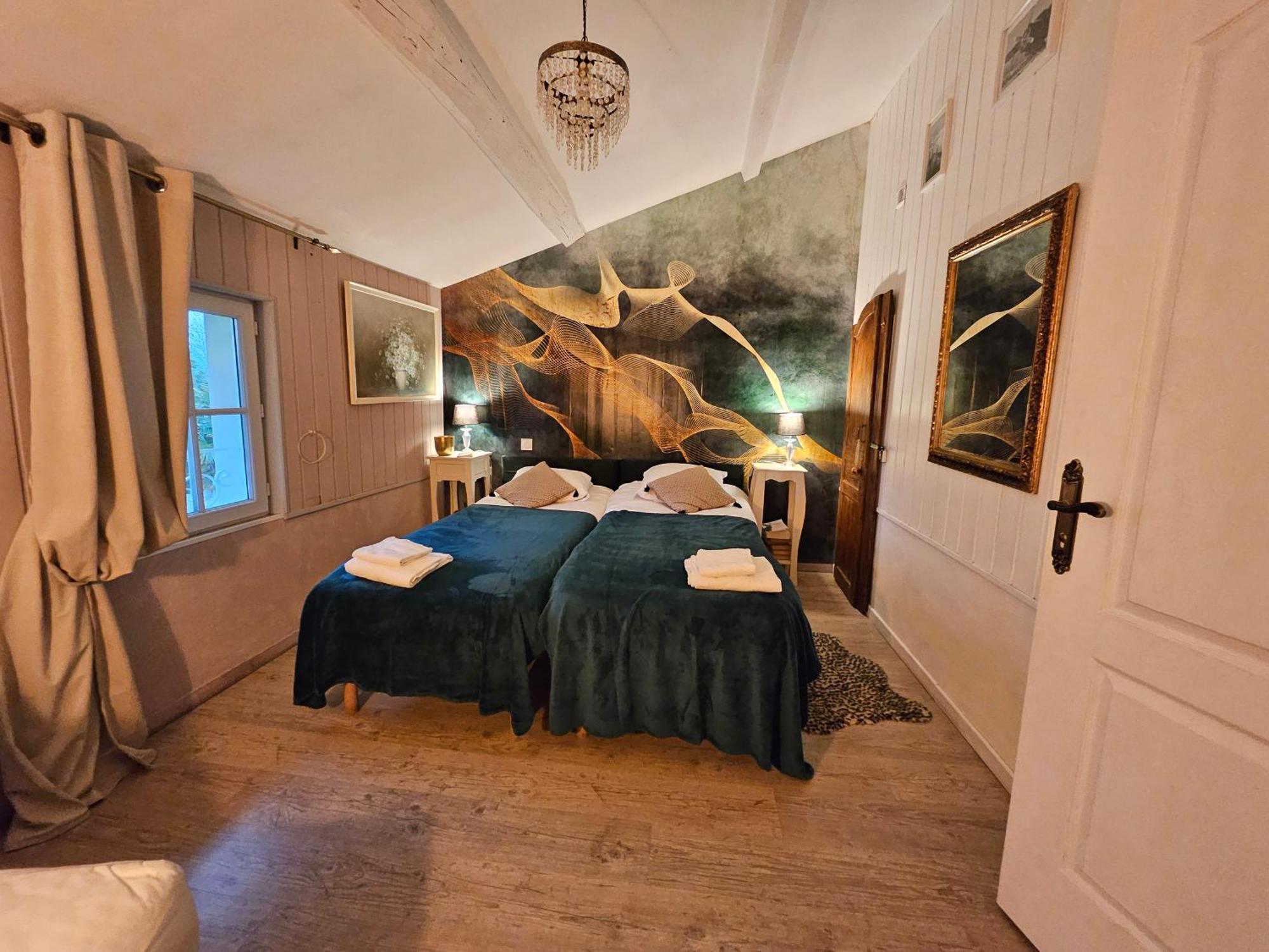 Le Manoir Lacustre Queyrac Bagian luar foto