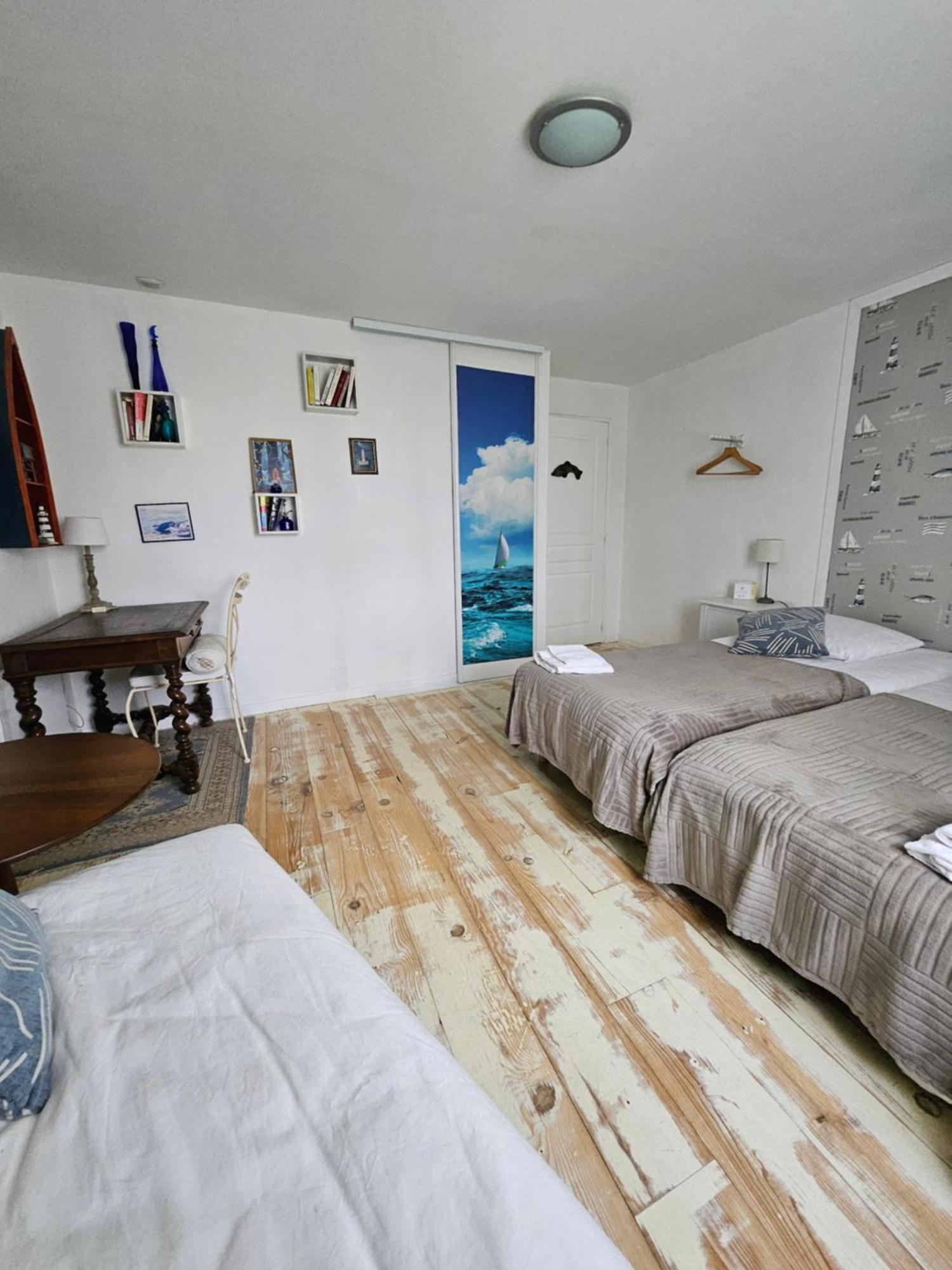 Le Manoir Lacustre Queyrac Bagian luar foto